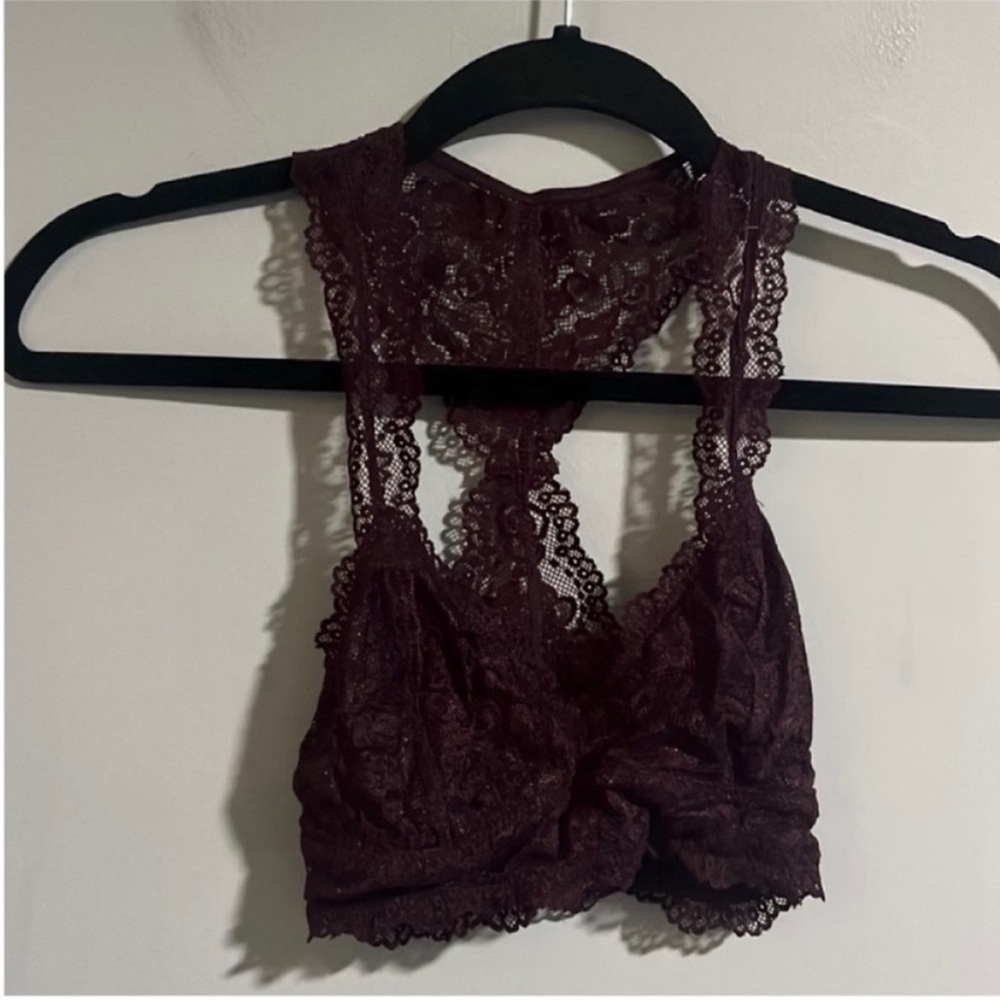 Aritzia Talula Racerback Lace Bralette